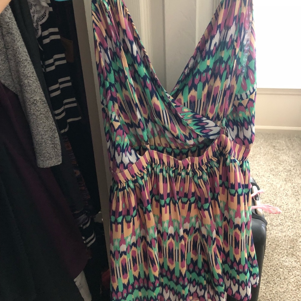 Backless romper - Picture 2 of 2